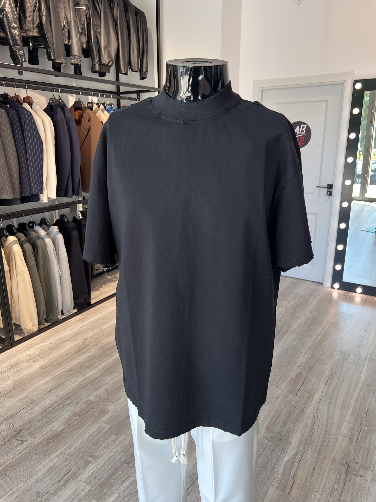 Tricou Street Negru MAN